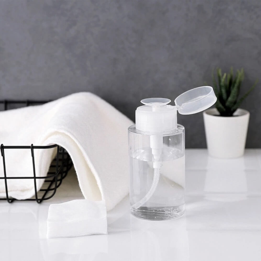 chai-lo-chiet-nuoc-tay-trang-toner-cao-cap-co-nut-nhan-tien-loi_2 chai lo chiet nuoc tay trang toner cao cap co nut nhan tien loi 2