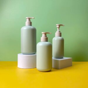 Chai nhựa HDPE tròn xanh 200ml, 300ml, 500ml vòi nhấn nâu trơn sử dụng nắp fi28 5 chai nhua hdpe tron xanh voi nhan nau tron 6